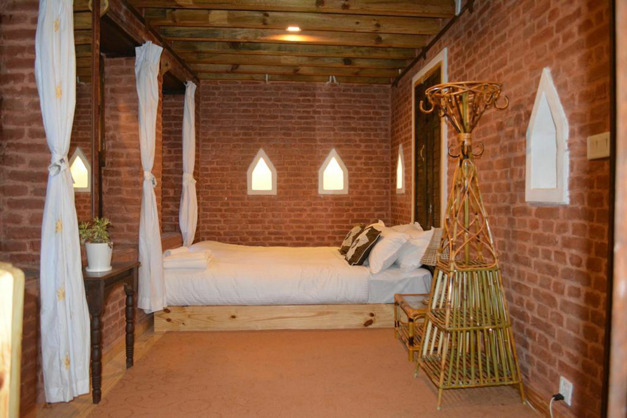 ラリトプル ヤンバ トラディショナル ホーム Bed & Breakfast エクステリア 写真
