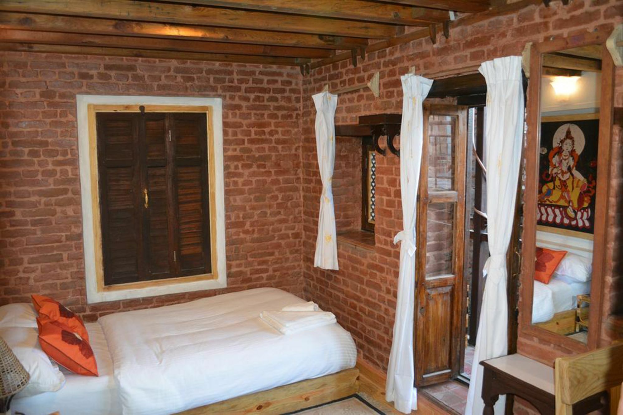 ラリトプル ヤンバ トラディショナル ホーム Bed & Breakfast エクステリア 写真
